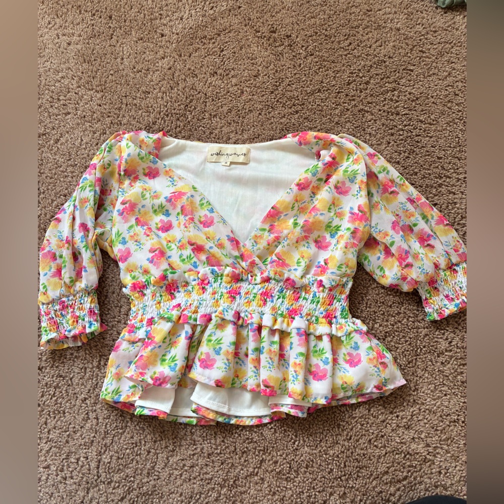 Floral V-Neck Blouse with Ruffle Hem